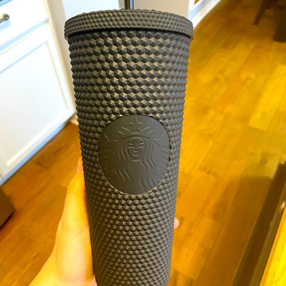 Starbucks limited edition black tumbler straw included